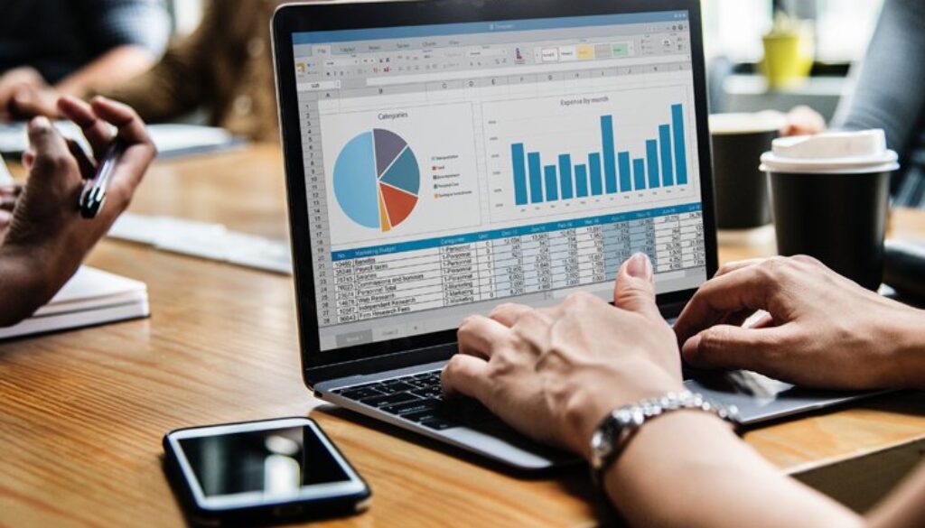 Associate Degree in Business Management